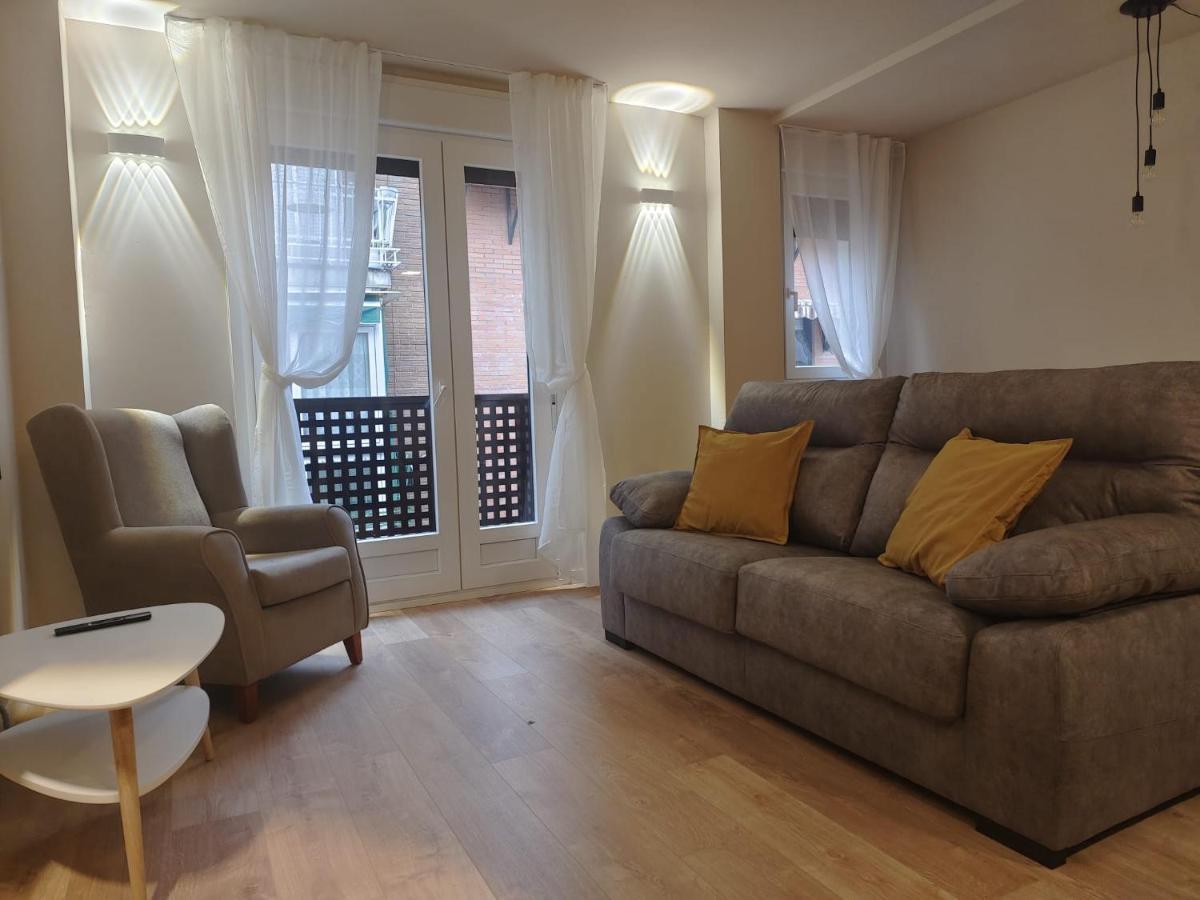 Apartamentos Picasso Alcala de Henares Bagian luar foto