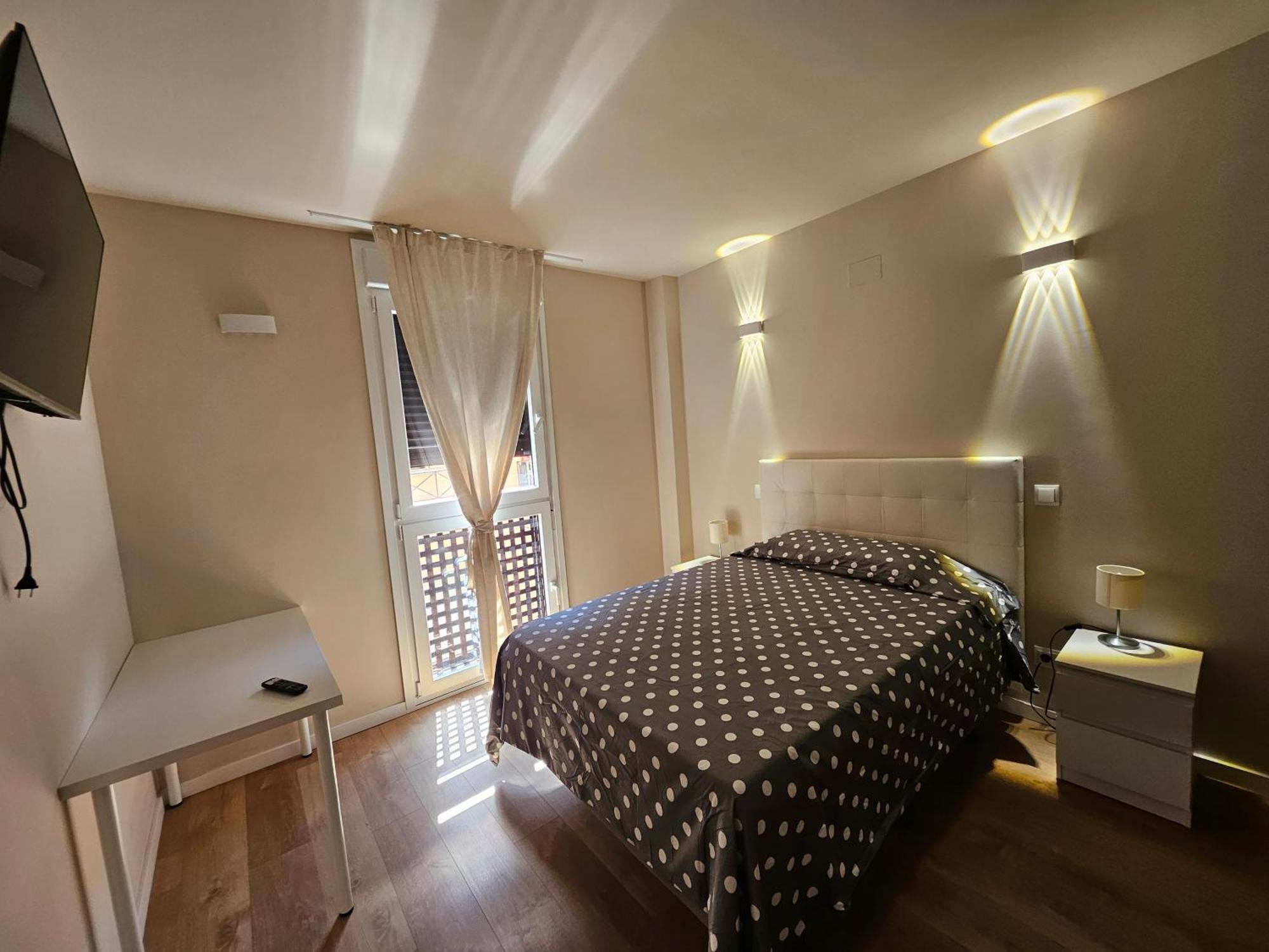 Apartamentos Picasso Alcala de Henares Ruang foto