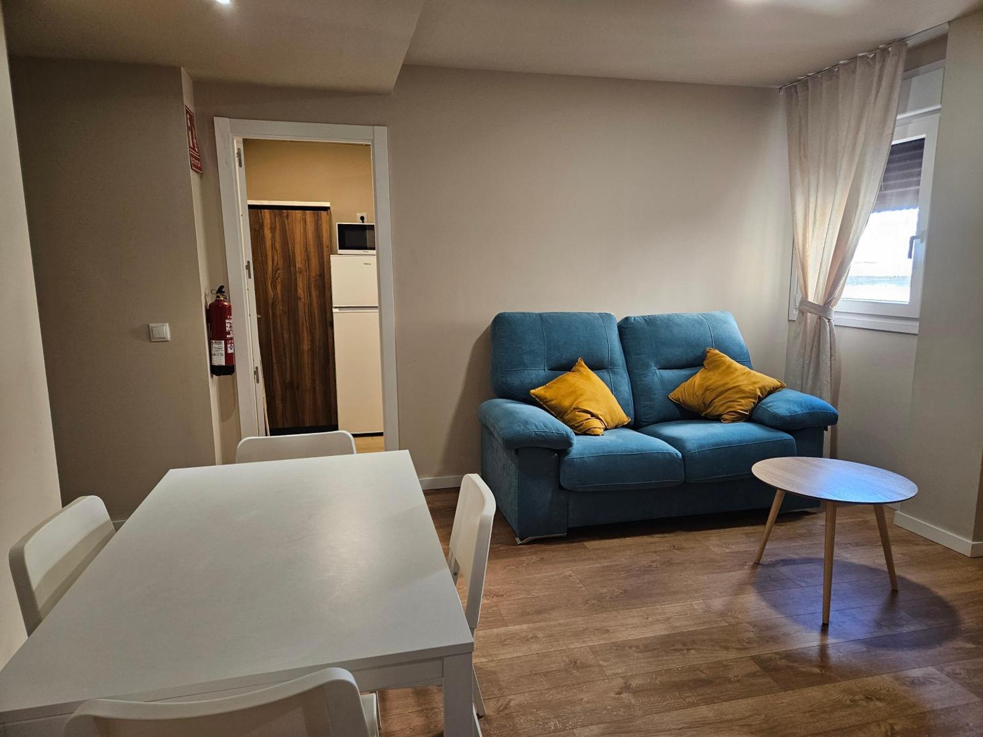 Apartamentos Picasso Alcala de Henares Ruang foto