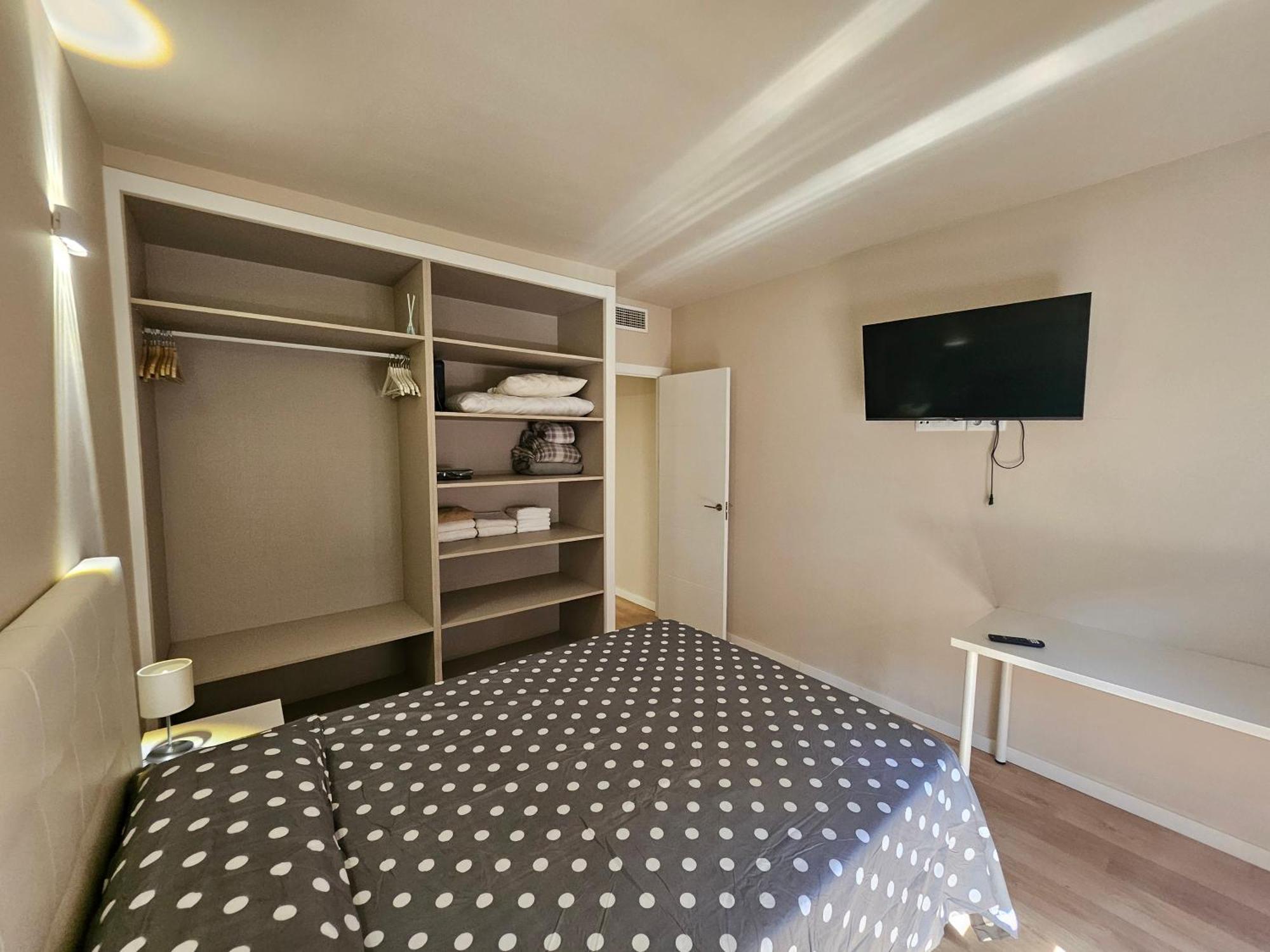 Apartamentos Picasso Alcala de Henares Ruang foto